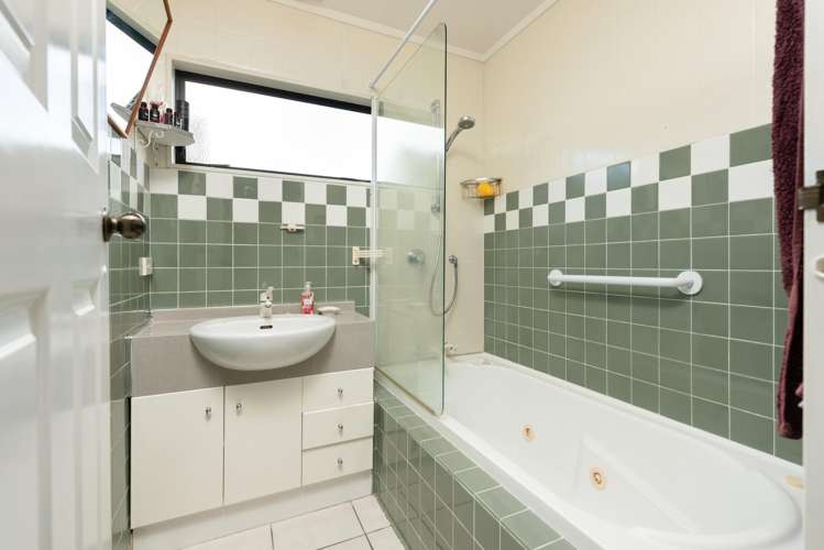 147a Kingswood Road Brookfield_16