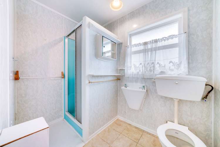 24 Russell Avenue Pukekohe_11