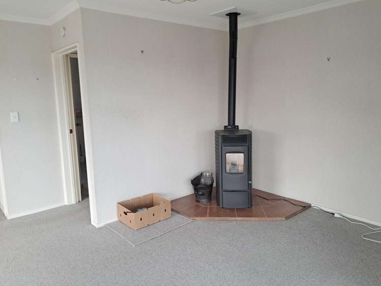 84 Salcombe Street Kaitangata_6