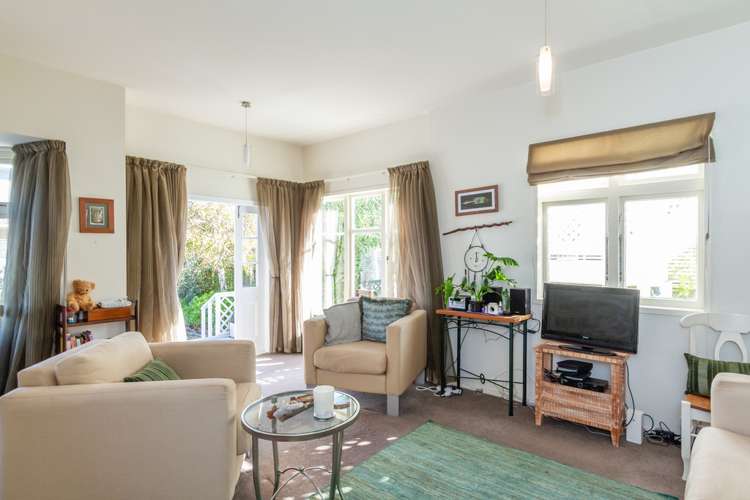 2/14 Up Oroua Street Eastbourne_7