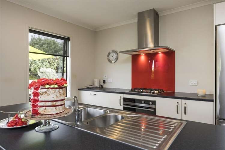 15d Aitken Street Bulls_7