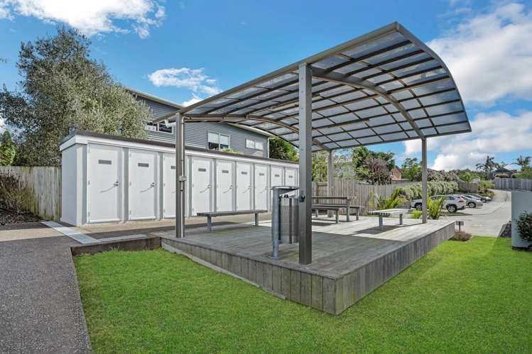 502/12 Barrack Road Mt Wellington_17