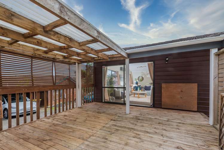 2/109 Don Buck Road Massey_21