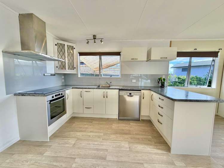 38B Kaitemako Road Welcome Bay_8