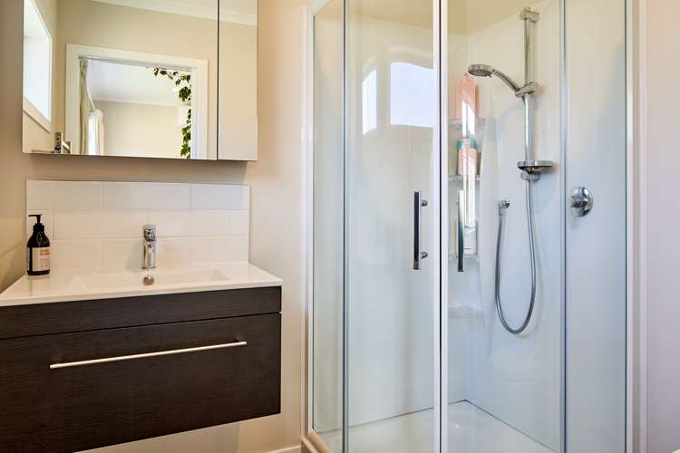 5 Jack Vaughan Grove Wainuiomata_14