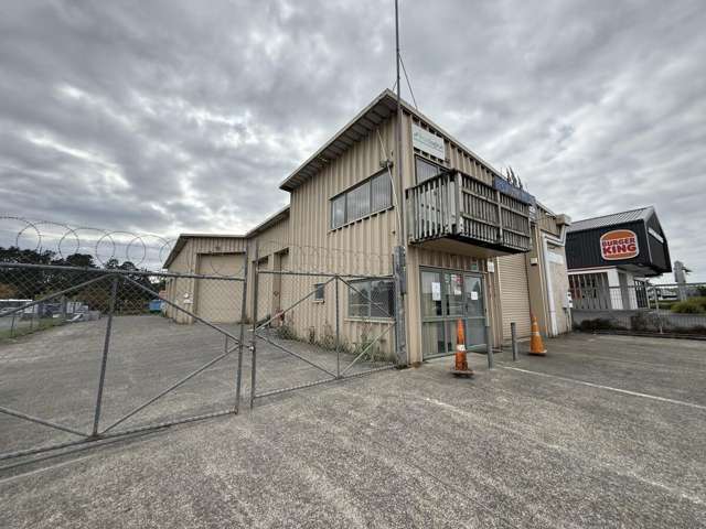106 Main Road Kumeu_1