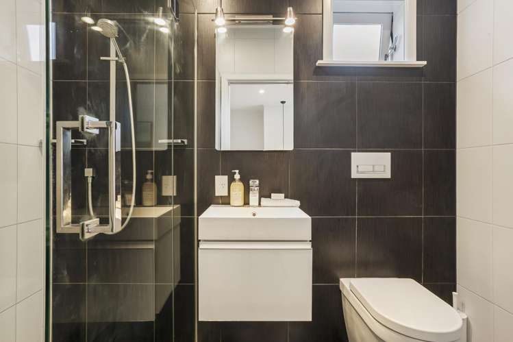 1 Rhodes Avenue Mount Albert_13