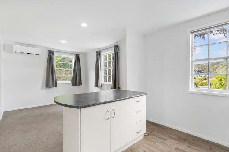 24 Thurleigh Grove Karori_16