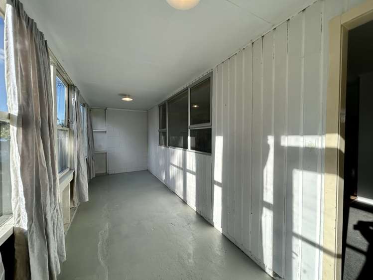 1a Cooper Avenue Holdens Bay_6