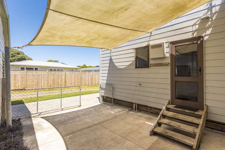 7 Adrian Grove Waikanae Beach_25