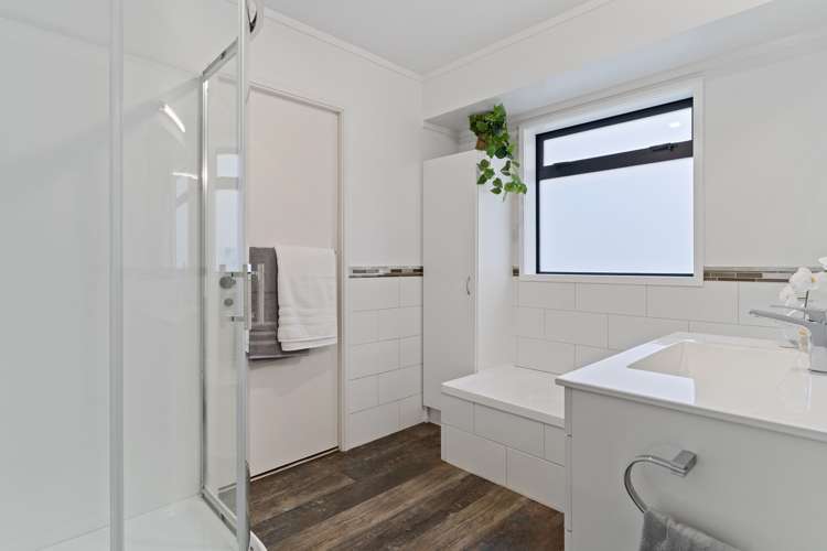 30 Ocean Crest Papamoa_13