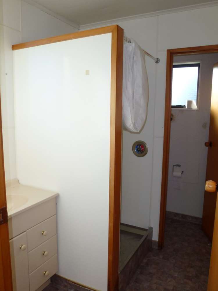 254 Coulson Road Paroa_14