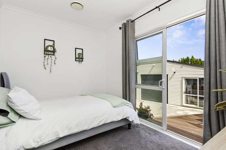 24 Petrie Street Wainuiomata_14