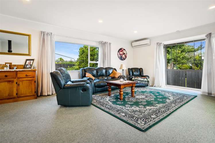 42 Yeovil Road Te Atatu Peninsula_6