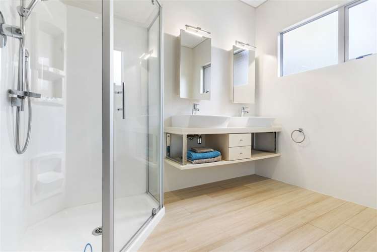 147d Glengarry Road Glen Eden_7