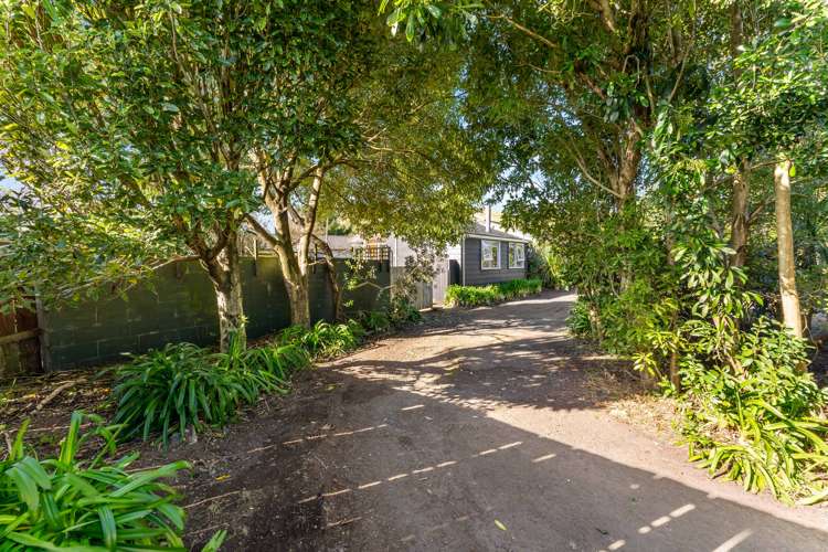 37 Wallace Road Mangere Bridge_11