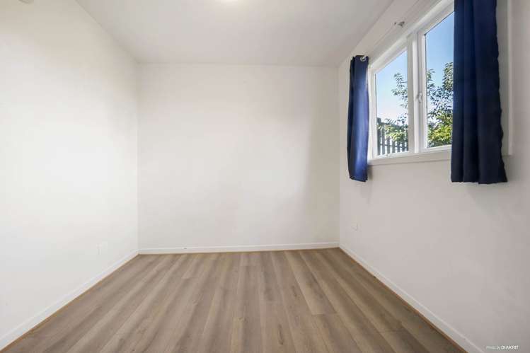 44 Chorley Avenue Massey_14
