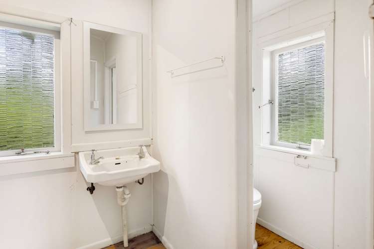 37 Camp Road Whitianga_32