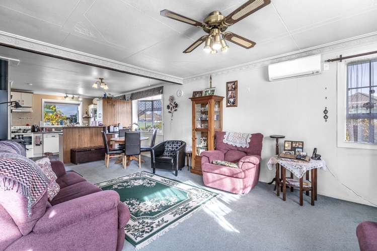 73 Conway Crescent Glengarry_5