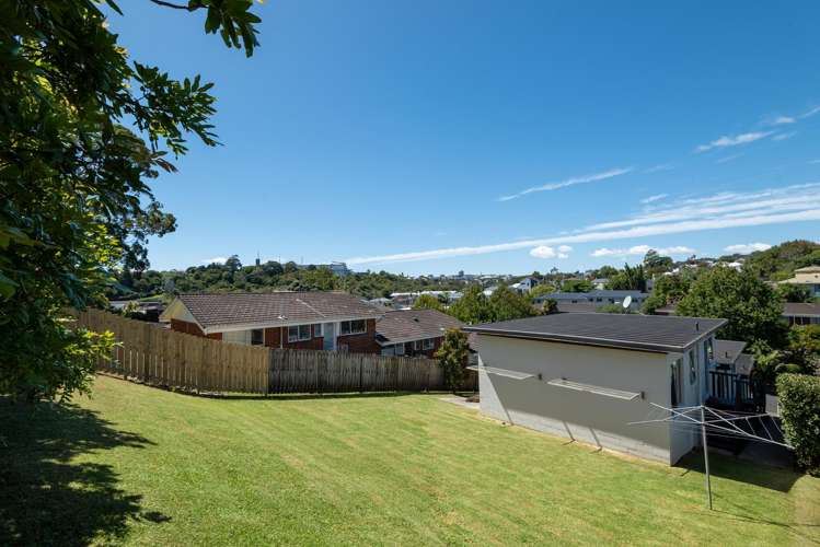 22 Don Croot Street Western Springs_38