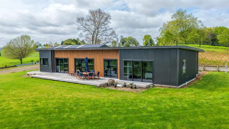 59 Pine Road Lichfield_22