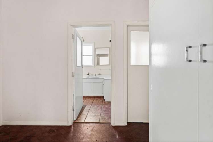 20 Celia Street Redcliffs_16