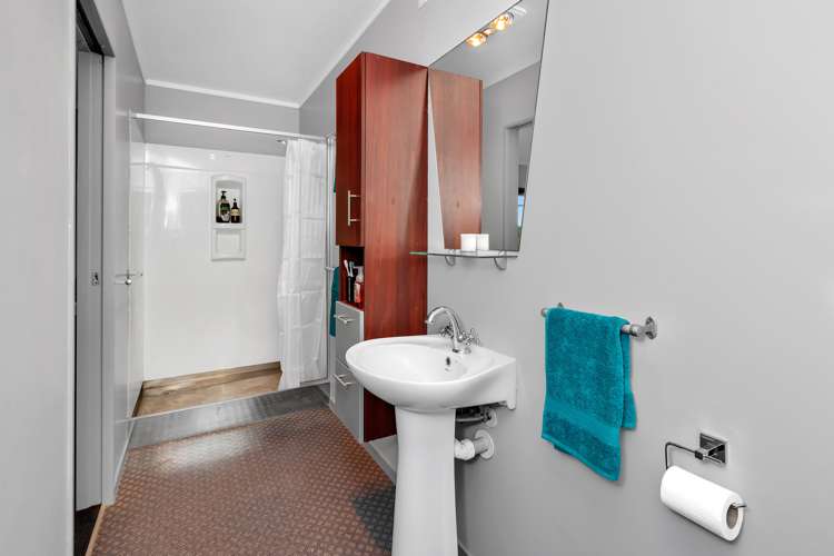 26 Old School Road Maungakaramea_18