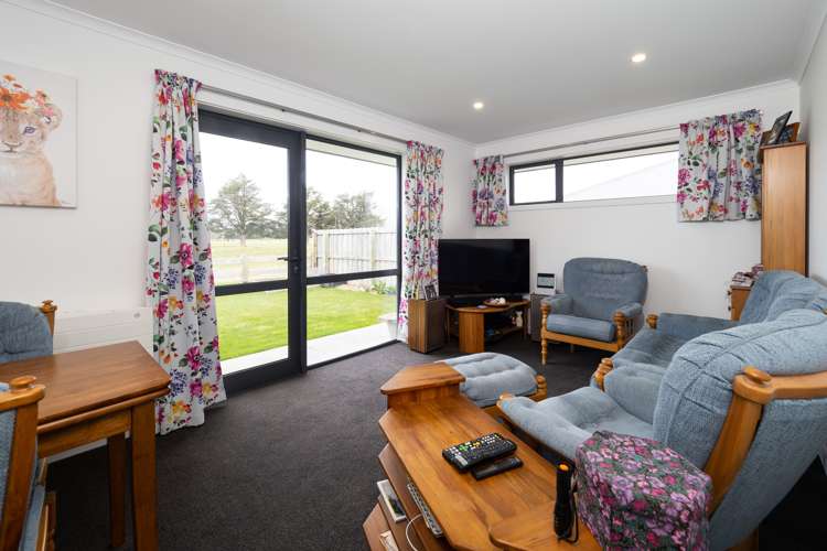 41 Redhaven Rise Netherby_10