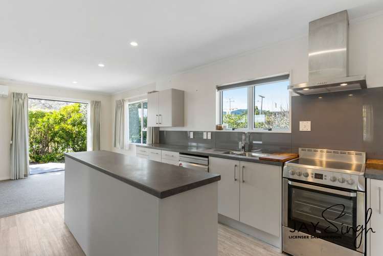 1 Banks Road Kawakawa Bay_3