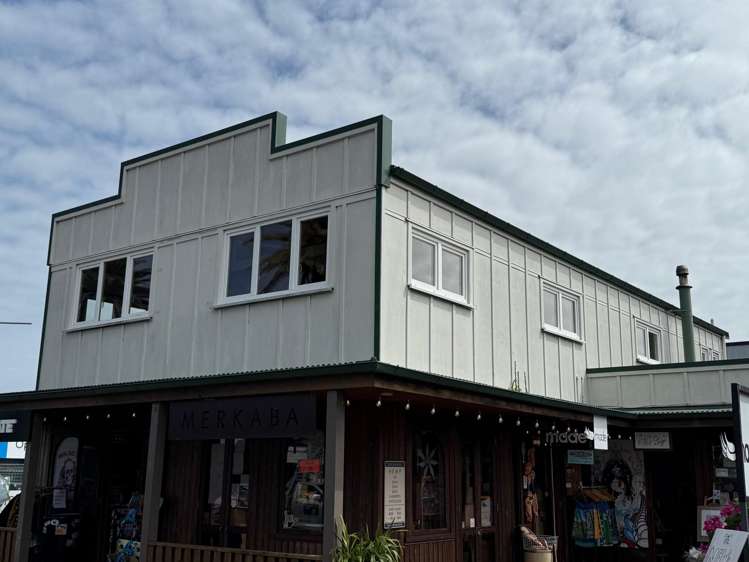 20 Bow Street Raglan_16