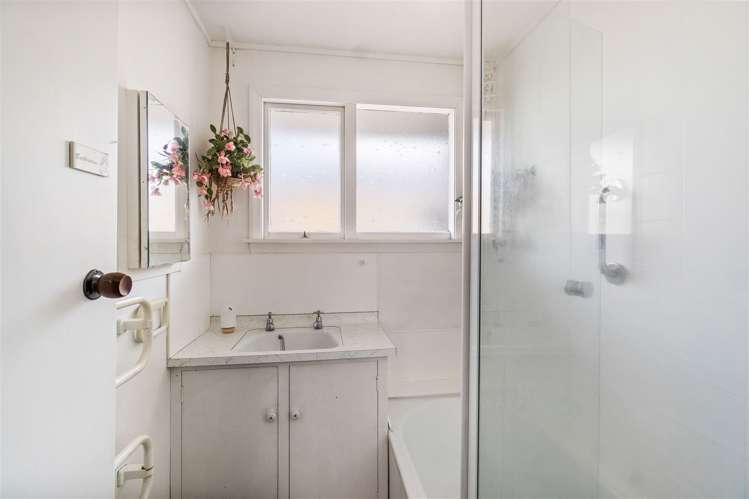 1/12 Mortlake Street Islington_12