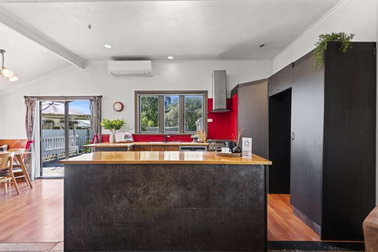 61 Shamrock Street Takaro_9