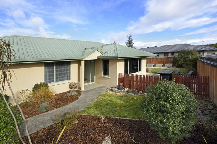 8 Longfields Road Brightwater_1