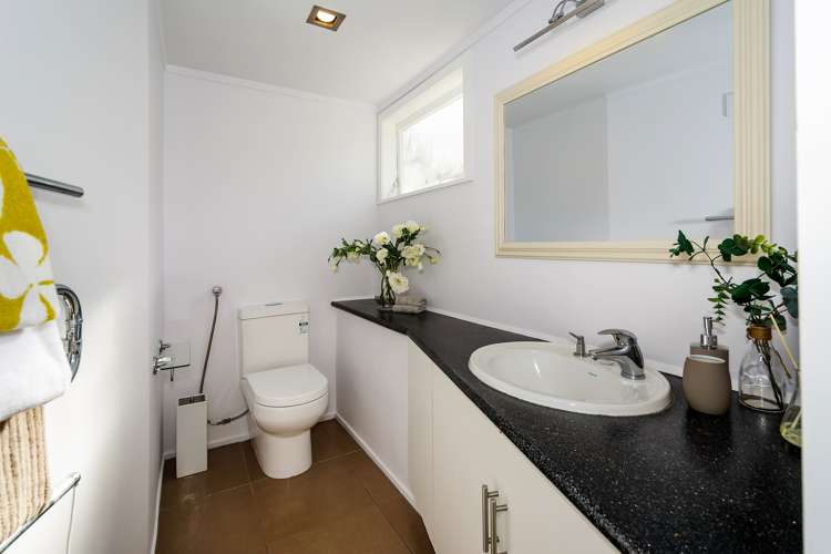 8 Penning Road Castor Bay_20