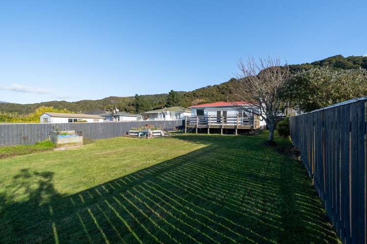 62 Karaka Street Wainuiomata_24