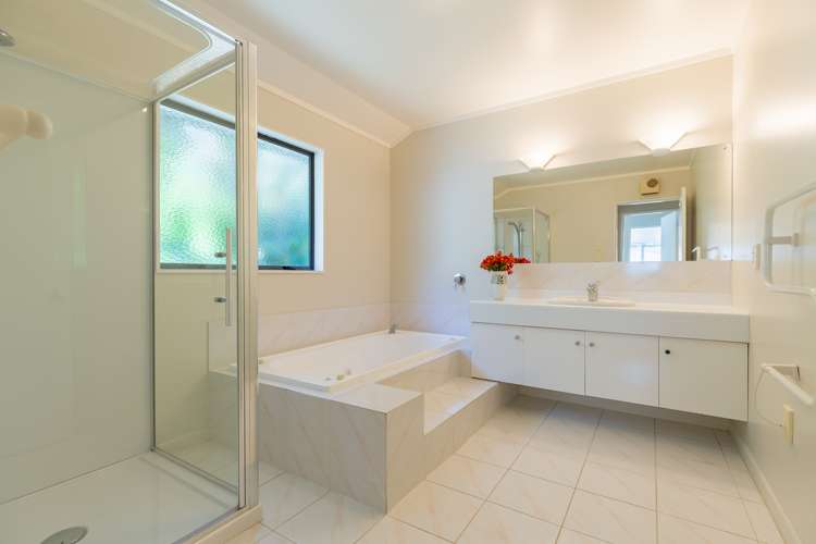 1 Yateley Place Richmond_13