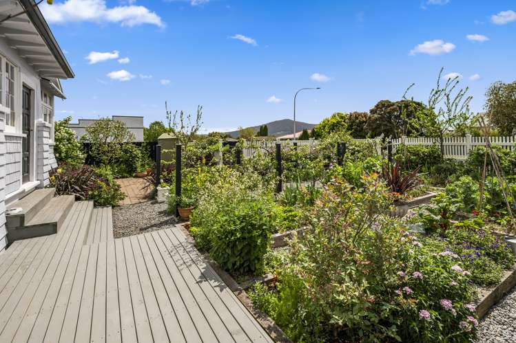 44 Robertson Street Glenholme_23