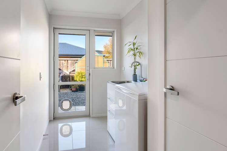 10 Harold Place Stoke_17