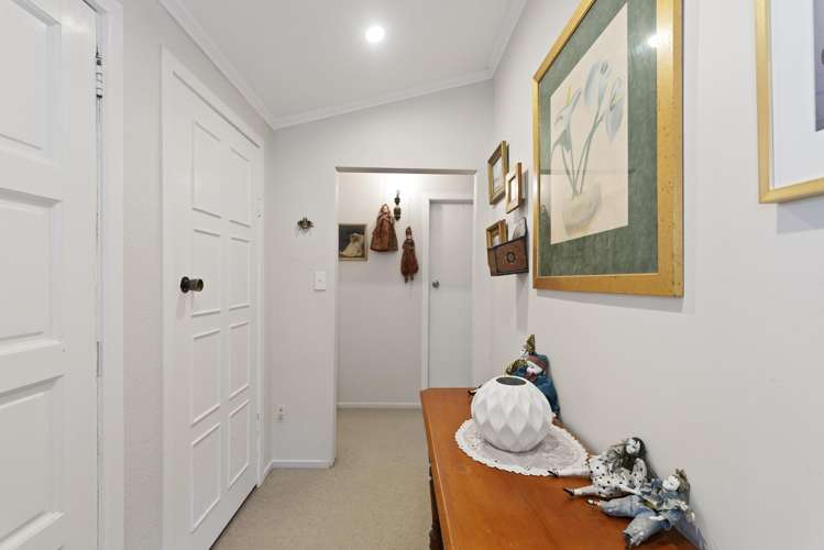 97 Seabrook Avenue New Lynn_21