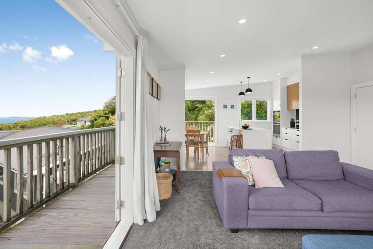 3 Camellia Terrace Maungaraki_4