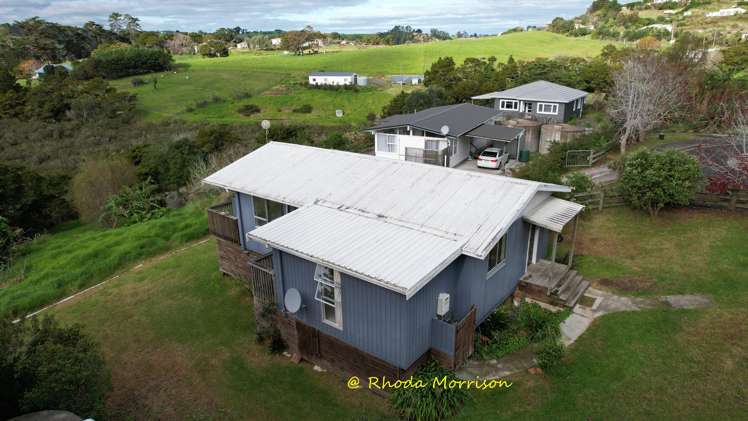 8 Heaths Way Paparoa_35