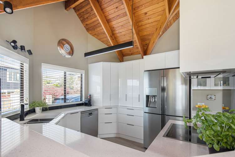 21 Signallers Grove Strathmore Park_6