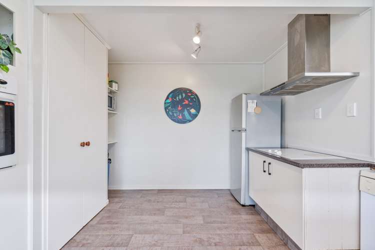 81 Tavinor Road Otaika_11