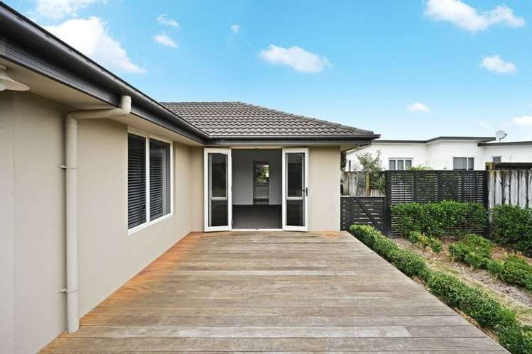 22 Darjon Drive 2750_2