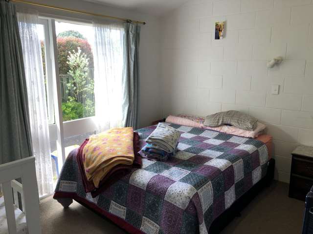 3/6 Bond Crescent Forrest Hill_2