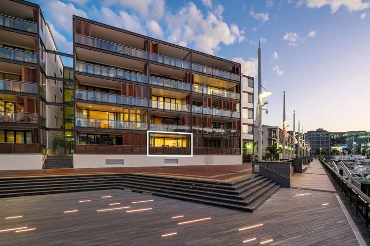 102/121 Customs Street West Auckland Central_13