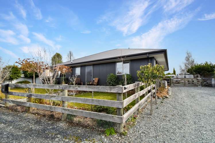 19 Simons Street Twizel_16