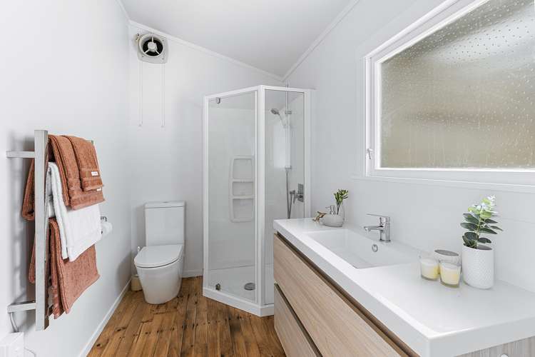 28 Whanake Street Titahi Bay_13