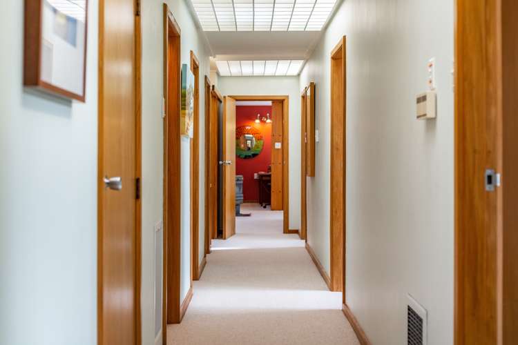 74c Heretaunga Square Silverstream_16