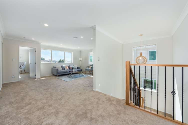 70 Donegal Park Drive Flat Bush_9